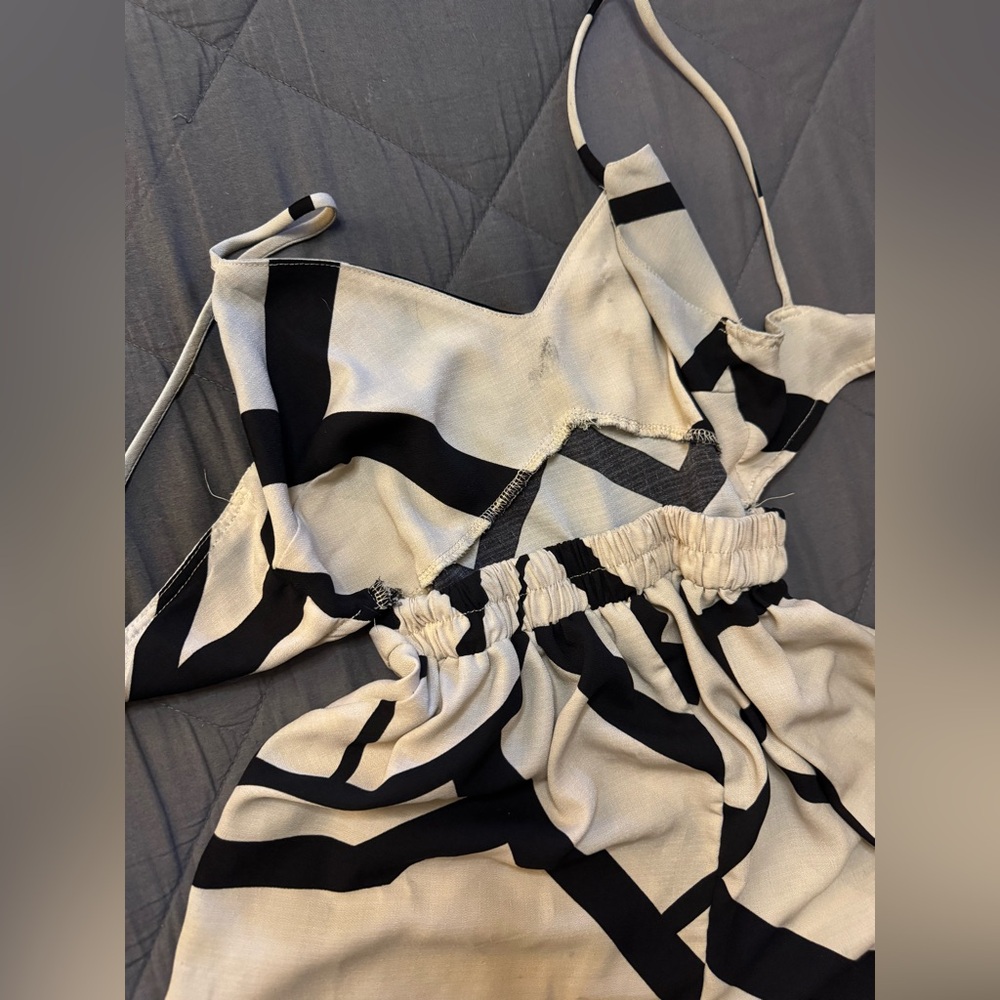 Geometric Black and Cream Jumpsuit - Picture 7 of 11